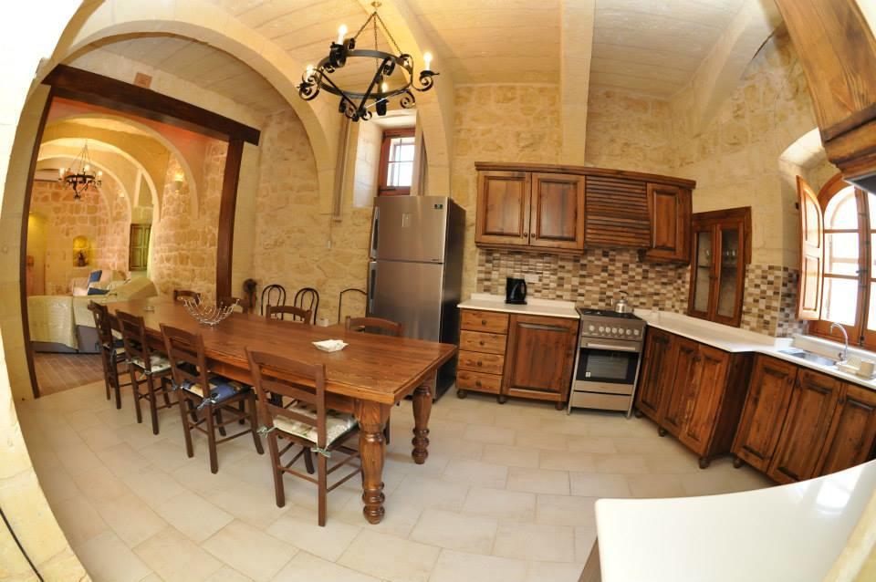 Mikiel U Rosa Holiday Farmhouse With Large Private Pool Zebbug  Eksteriør bilde