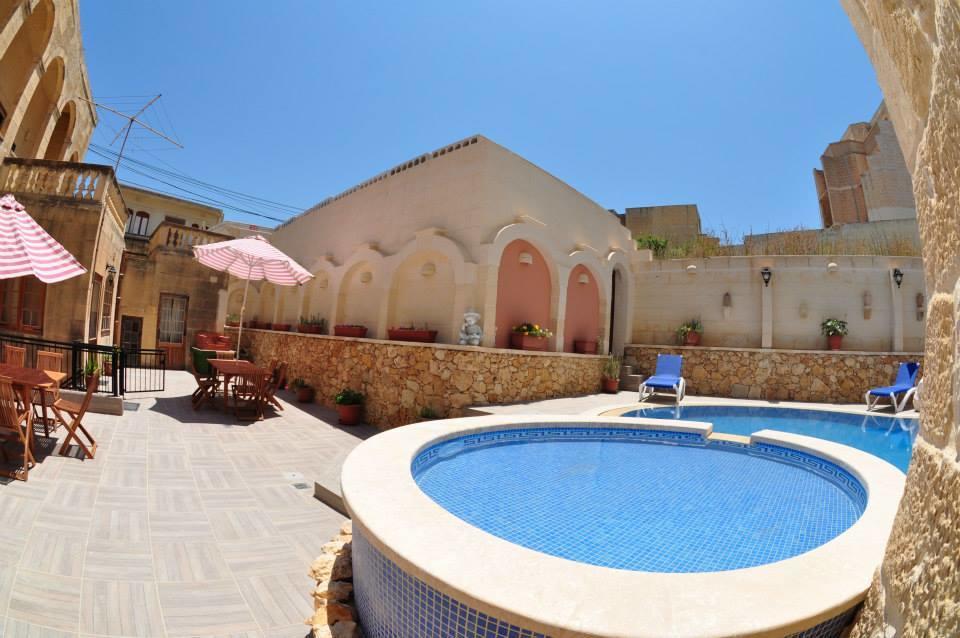 Mikiel U Rosa Holiday Farmhouse With Large Private Pool Zebbug  Eksteriør bilde