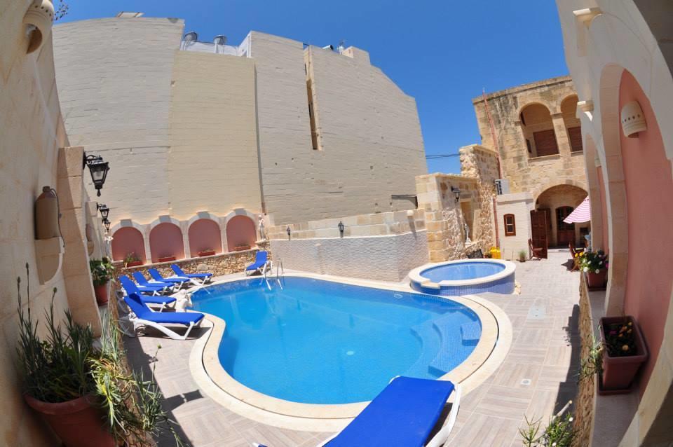 Mikiel U Rosa Holiday Farmhouse With Large Private Pool Zebbug  Eksteriør bilde