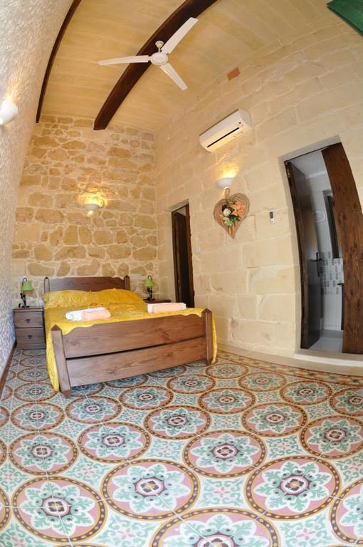 Mikiel U Rosa Holiday Farmhouse With Large Private Pool Zebbug  Eksteriør bilde