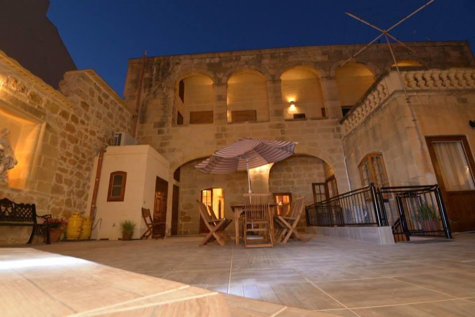 Mikiel U Rosa Holiday Farmhouse With Large Private Pool Zebbug  Eksteriør bilde